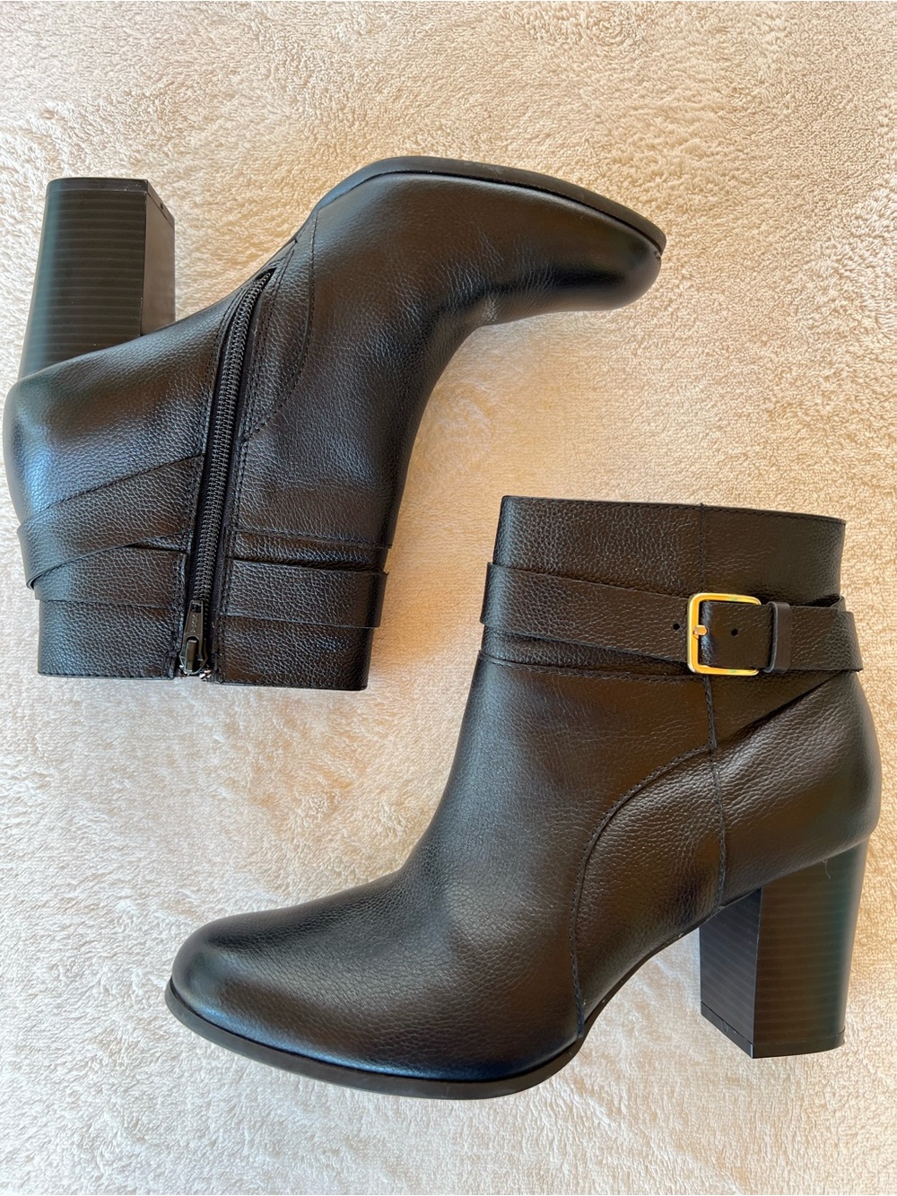 Cole Haan Rhinecliff Black Leather Ankle Booties Buckle Detail Heel Boots SZ 8.5
